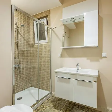 Comfy And Central House In The Historical District Uskudar Near Kadikoy * اسطنبول